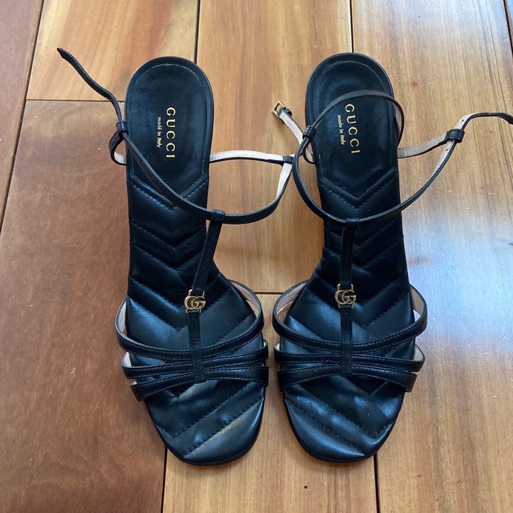 Gucci women sandals